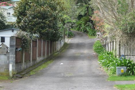 Photo of property in 89b Poplar Grove, Whalers Gate, New Plymouth, 4310