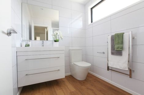 Photo of property in 16u4 Heath Street, Saint Andrews, Hamilton, 3200