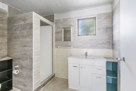 Photo of property in 10 Nor'east Drive, Northcross, Auckland, 0632