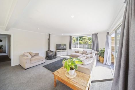 Photo of property in 6 Falstaff Street, Stratford, 4332