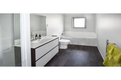 Photo of property in 32 Rhoboro Road, Twizel, 7901