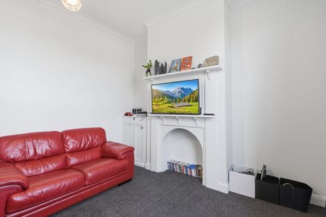 Photo of property in 21 Taruna Place, Havelock North, 4130