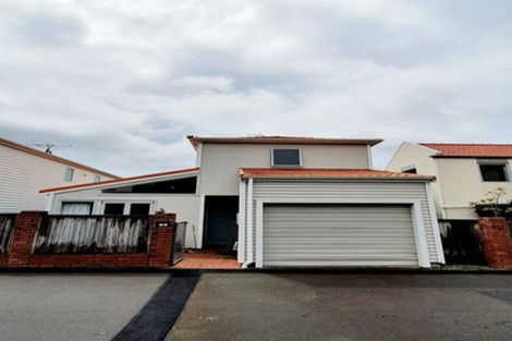 Photo of property in 19/36u Dee Street, Island Bay, Wellington, 6023
