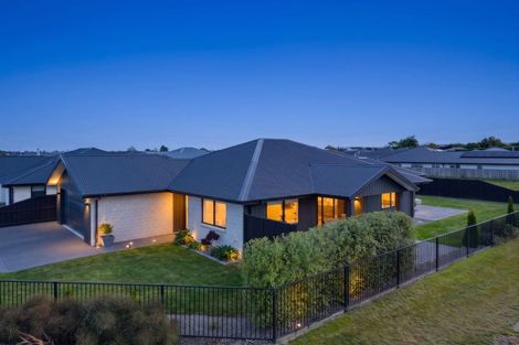 Photo of property in 33 Claremont Crescent, Amberley, 7410