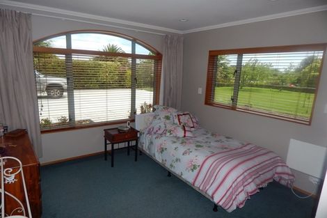 Photo of property in 43 Kew Road, Westport, 7825