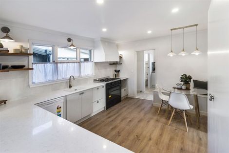 Photo of property in 98 Amyes Road, Hornby, Christchurch, 8042