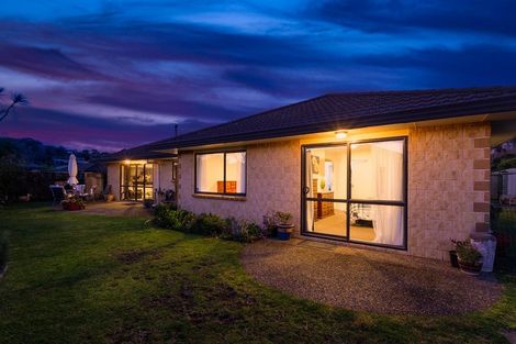 Photo of property in 130 Weggery Drive, Waikanae Beach, Waikanae, 5036