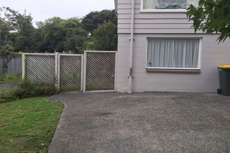 Photo of property in 17 Chelsea View Drive, Chatswood, Auckland, 0626