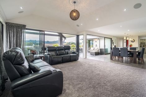 Photo of property in 64 Severn Street, Island Bay, Wellington, 6023