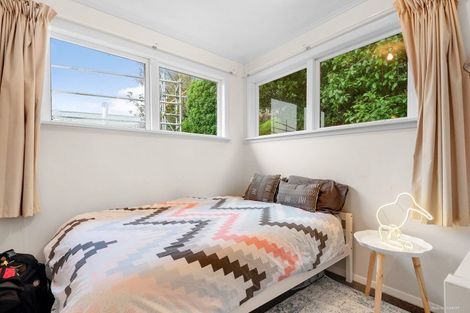 Photo of property in 33 Pembroke Road, Northland, Wellington, 6012