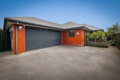 Photo of property in 113 Avonhead Road, Avonhead, Christchurch, 8042