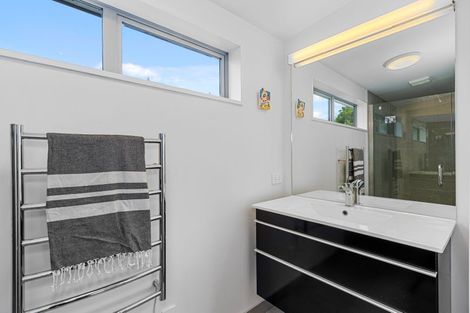 Photo of property in 21a Guildford Street, Burnside, Christchurch, 8053