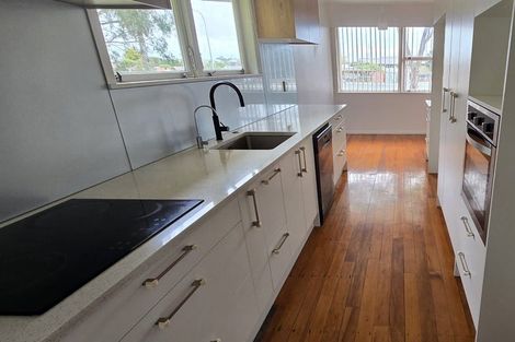 Photo of property in 140 Ti Rakau Drive, Pakuranga, Auckland, 2010