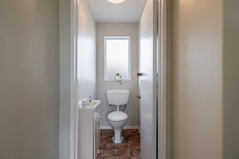 Photo of property in 49 Acacia Street, Kelvin Grove, Palmerston North, 4414