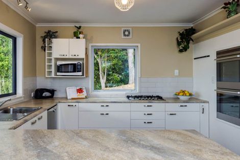 Photo of property in 47 Yorke Road, Haruru, 0204