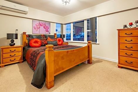 Photo of property in 142 Russell Road, Manurewa, Auckland, 2102