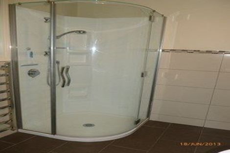 Photo of property in 30 Kinloch Place, Papakowhai, Porirua, 5024