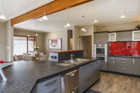 Photo of property in 37 East Street, Terrace End, Palmerston North, 4410