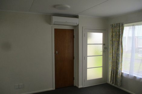 Photo of property in Montauge Flats, 46c Merton Street, Trentham, Upper Hutt, 5018