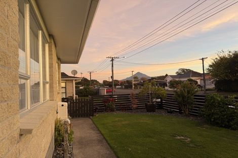 Photo of property in 5 Norman Street, Lower Vogeltown, New Plymouth, 4310