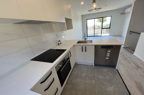 Photo of property in 20/241 Don Buck Road, Massey, Auckland, 0614