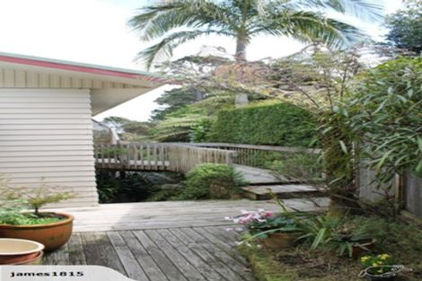Photo of property in 10 Rosecamp Road, Beach Haven, Auckland, 0626