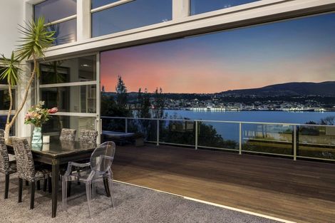 Photo of property in 8a Doon Street, Vauxhall, Dunedin, 9013