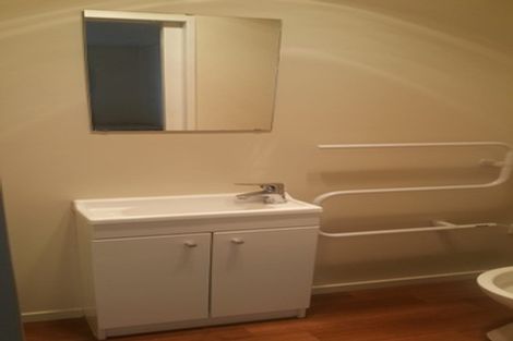 Photo of property in 100 Rattray Street, Riccarton, Christchurch, 8041