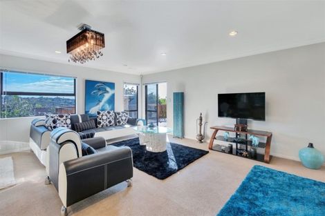 Photo of property in 17 Leafield Crescent, Henderson, Auckland, 0612