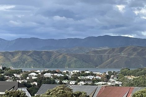 Photo of property in 7f1 Rangitane Street, Maupuia, Wellington, 6022
