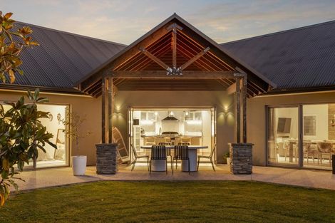 Photo of property in 916 Aubrey Road, Albert Town, Wanaka, 9305