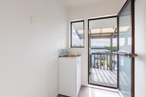 Photo of property in 1/1316 Jubilee Street, Mayfair, Hastings, 4122