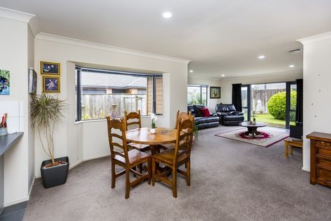 Photo of property in 5 Talbot Grove, Trentham, Upper Hutt, 5018