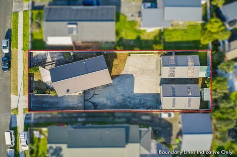 Photo of property in 30 Eruini Street, Waikanae Beach, Waikanae, 5036