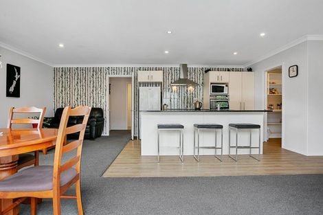 Photo of property in 48b Hamilton Road, Cambridge, 3434