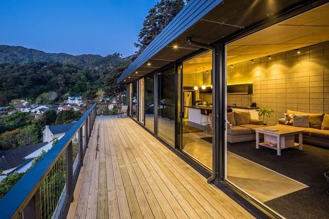 Photo of property in 616b Marine Drive, Days Bay, Lower Hutt, 5013