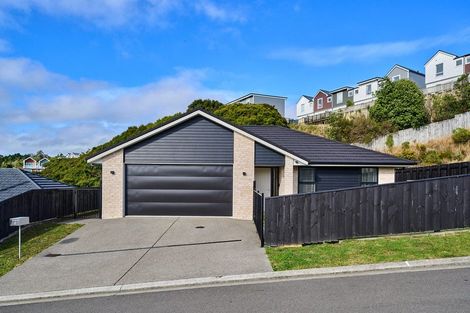 Photo of property in 6 Topsail Way, Whitby, Porirua, 5024