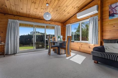 Photo of property in 17 Appleby Rise, Whakatane, 3120