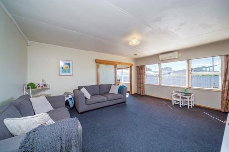 Photo of property in 25 Hunter Street, Hawera, 4610