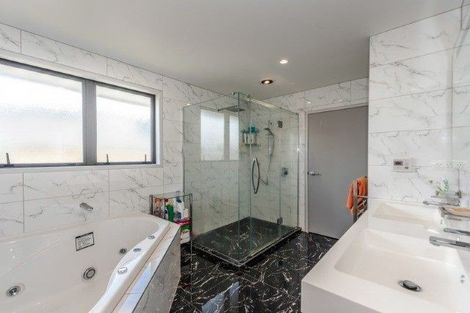 Photo of property in 35 Heathfield Avenue, Huntington, Hamilton, 3210