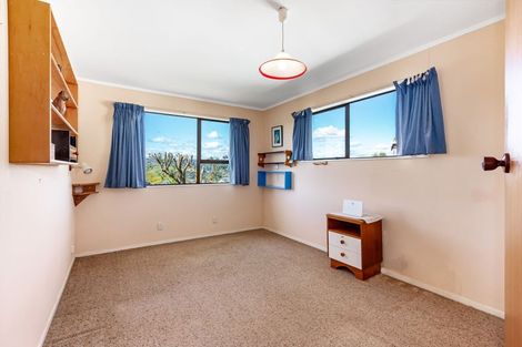Photo of property in 8 Tregony Place, Camborne, Porirua, 5026