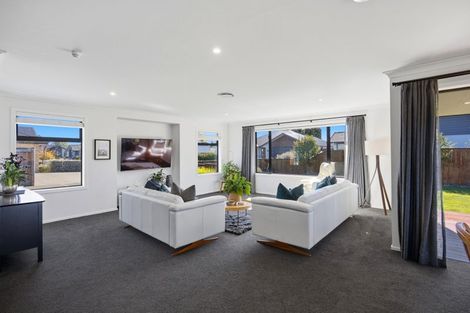 Photo of property in 16 Thomas Way, Brightwater, 7022
