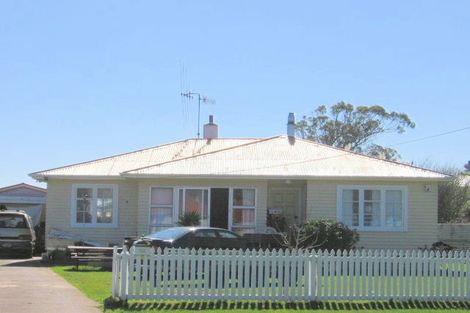 Photo of property in 25 Norbiton Road, Foxton, 4814