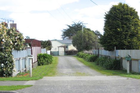 Photo of property in 33 Hammond Street, Bulls, 4818