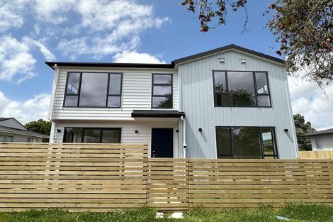 Photo of property in 30 Lisa Rise, Half Moon Bay, Auckland, 2012