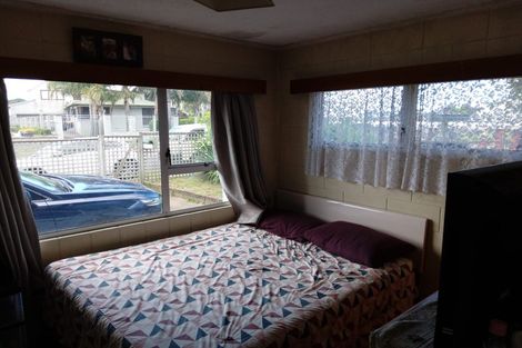 Photo of property in 2/4 Idlewild Avenue, Mangere, Auckland, 2022