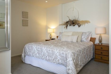 Photo of property in 7/2 Lowell Place, Waipahihi, Taupo, 3330