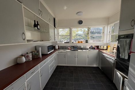 Photo of property in 17 Bedford Grove, Kelson, Lower Hutt, 5010