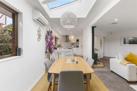 Photo of property in 33 Tree View Avenue, Glenfield, Auckland, 0629