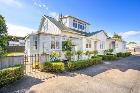Photo of property in 4/7-9 Terrace Street, Roslyn, Palmerston North, 4414